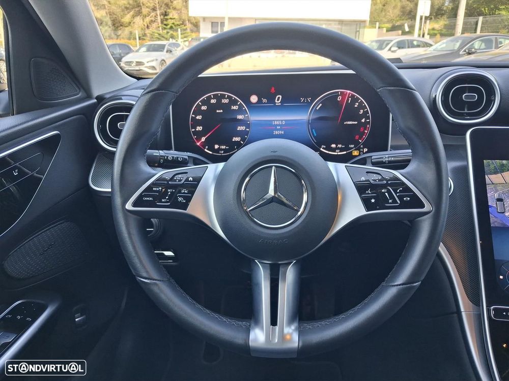 Mercedes-Benz C 300 e Avantgarde - 21