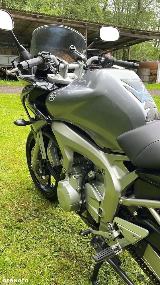 Yamaha FZ6 - 15