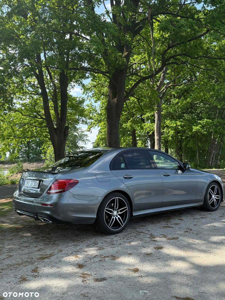 Mercedes-Benz Klasa E 220 d 9G-TRONIC - 10