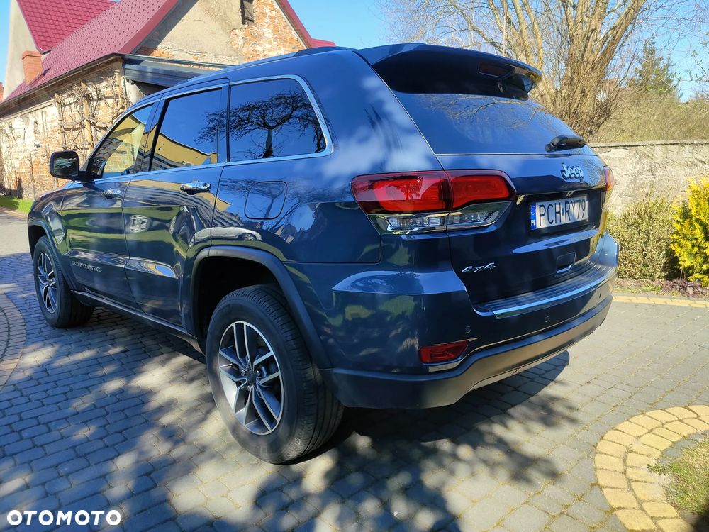 Jeep Grand Cherokee - 10