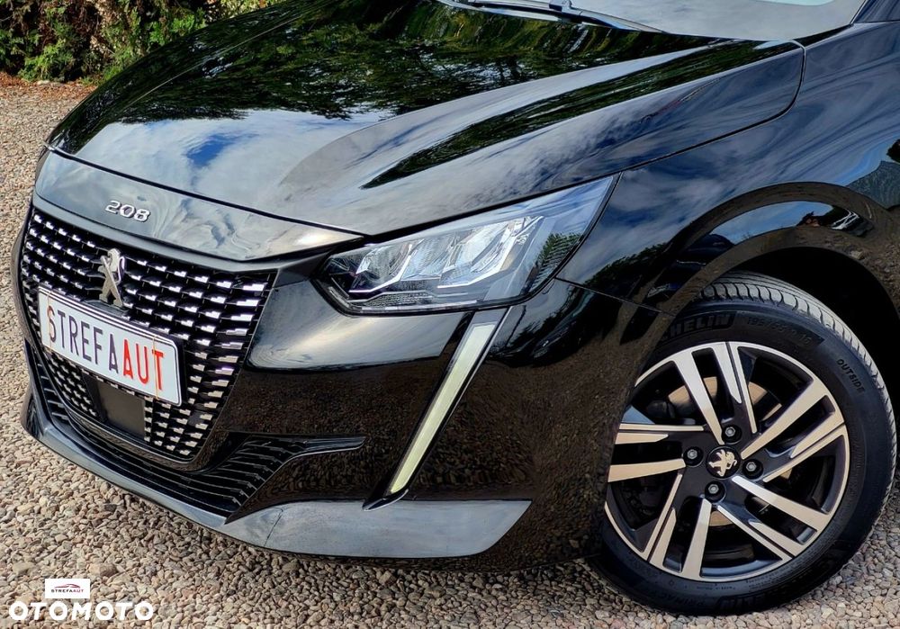 Peugeot 208 - 29
