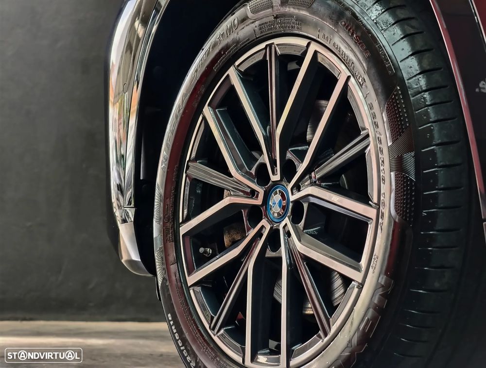 BMW iX1 xDrive30 Pack Desportivo M - 12