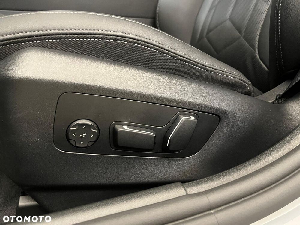 BMW Seria 5 520d xDrive mHEV M Sport - 19