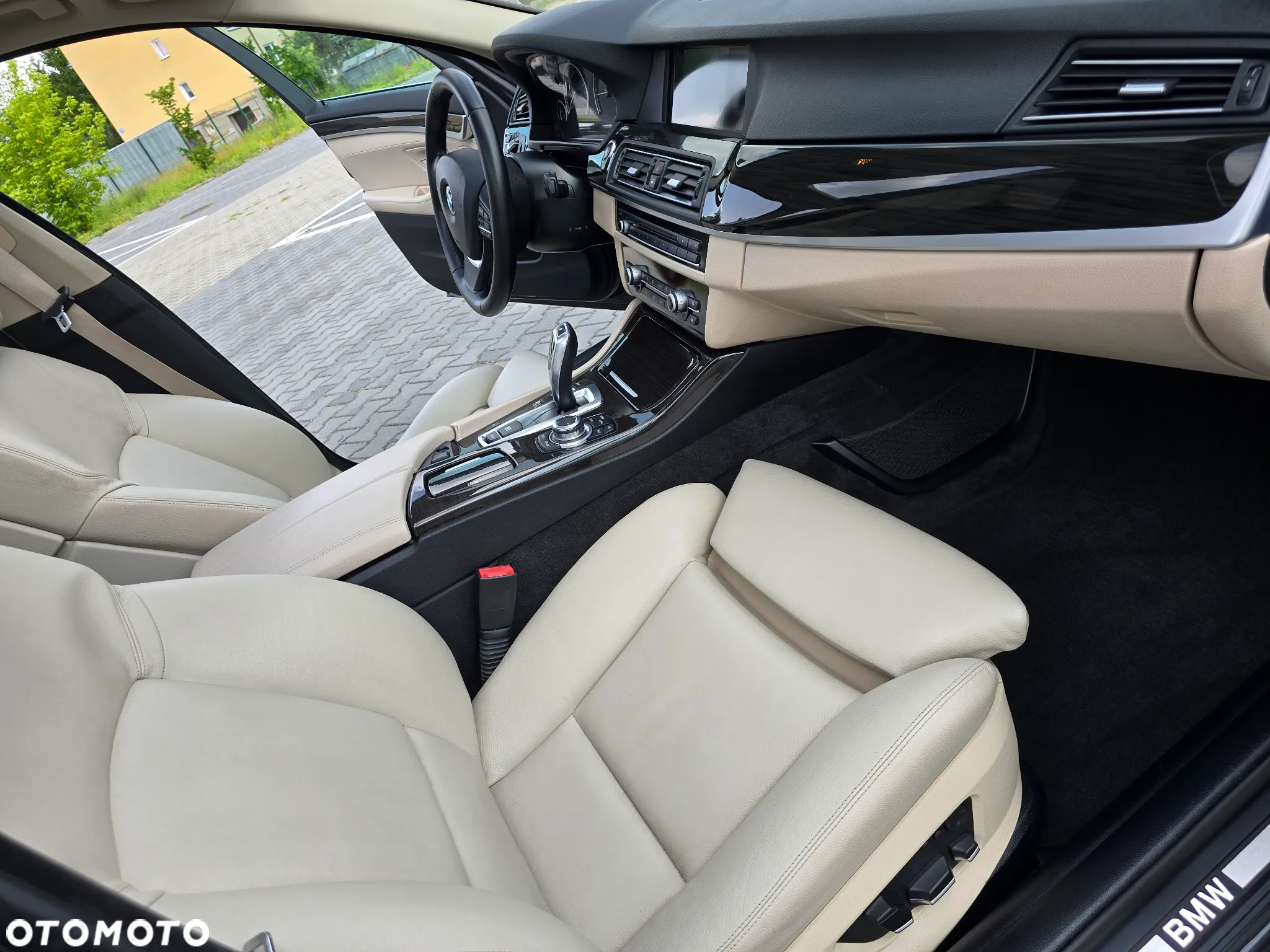 BMW Seria 5 520d Touring Luxury Line - 18