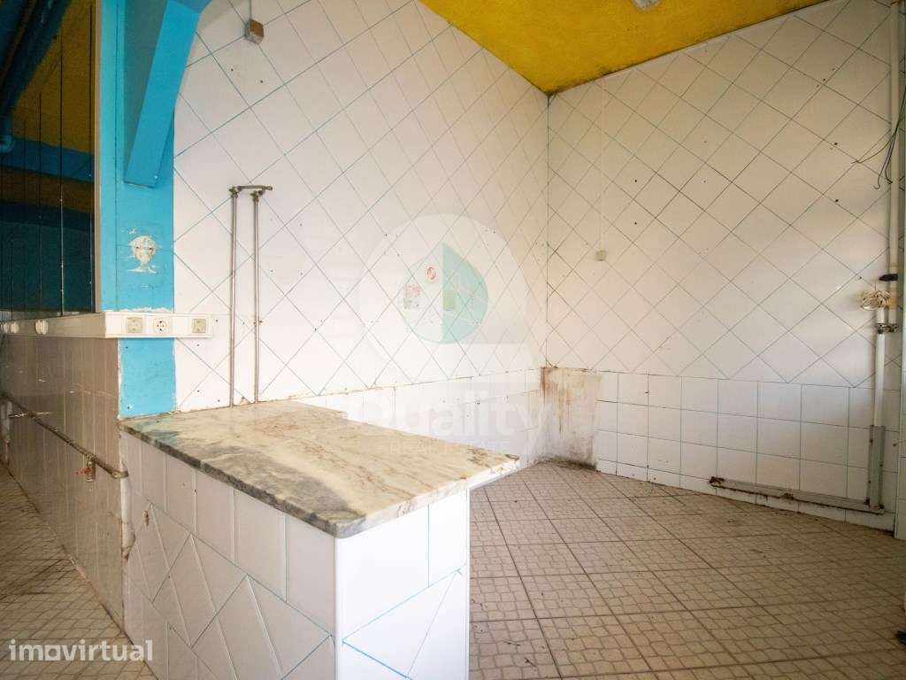 Arrendamento de Espaço Comercial no Centro do Barreiro - Grande imagem: 3/37