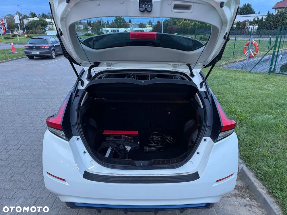 Nissan Leaf - 8