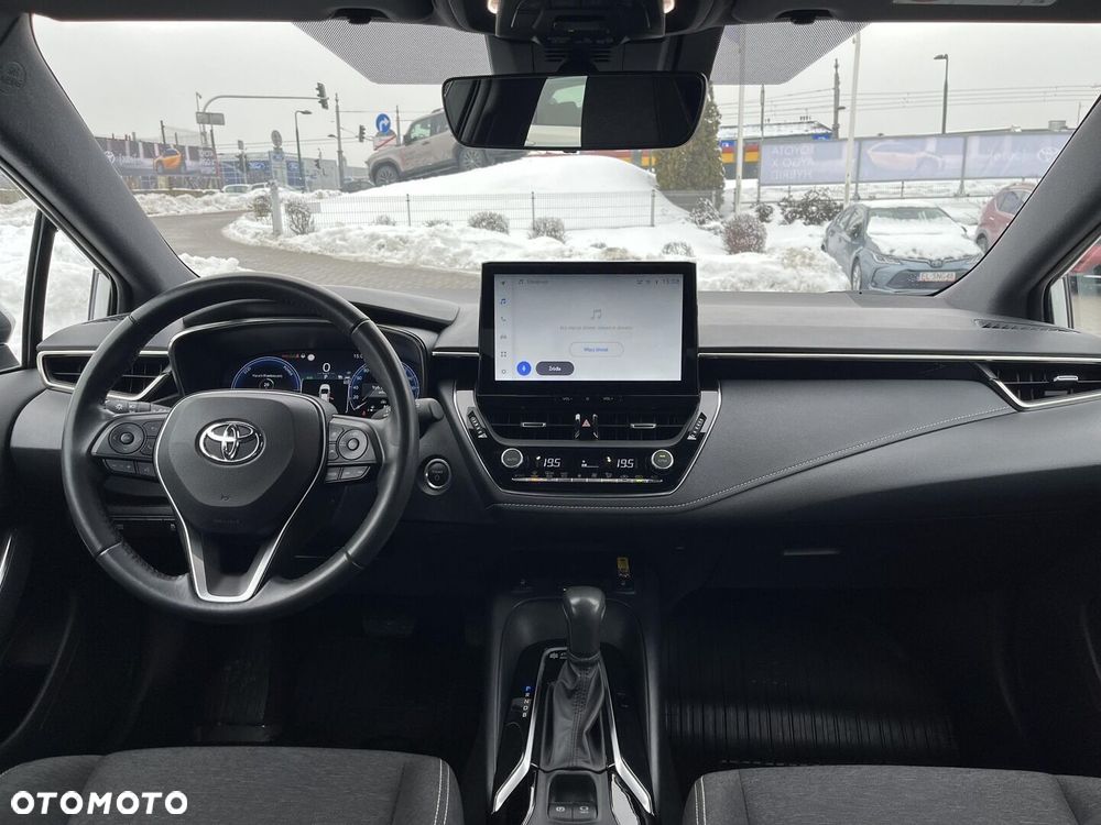 Toyota Corolla - 12