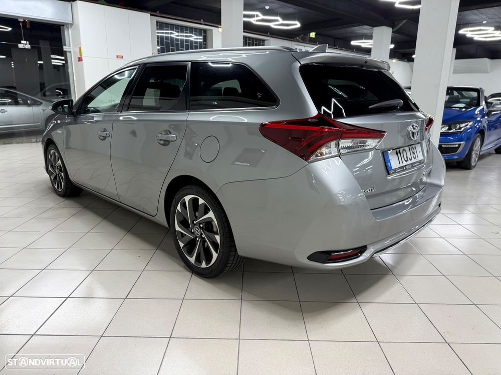 Toyota Auris Touring Sports 1.8 HSD Comfort +P.Sport+Navi - 8