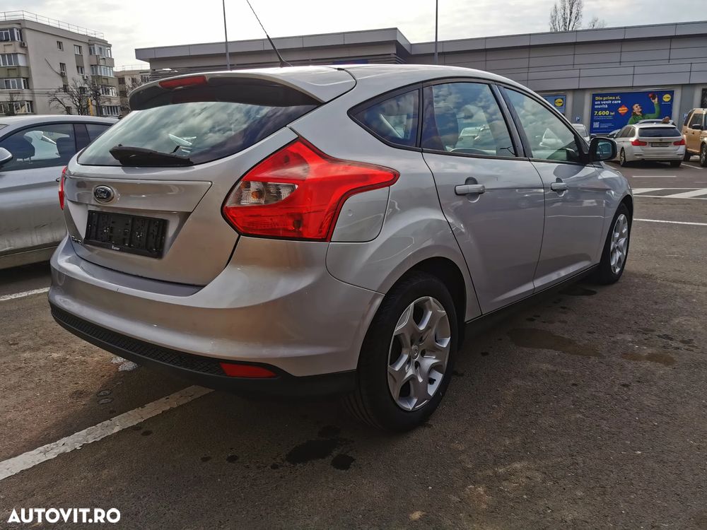 Ford Focus 1.6 TDCI DPF Silver Magic - 2