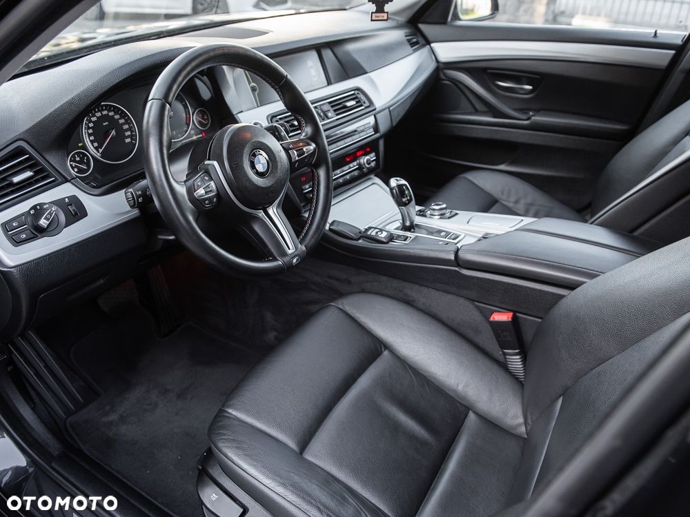 BMW Seria 5 520i - 15
