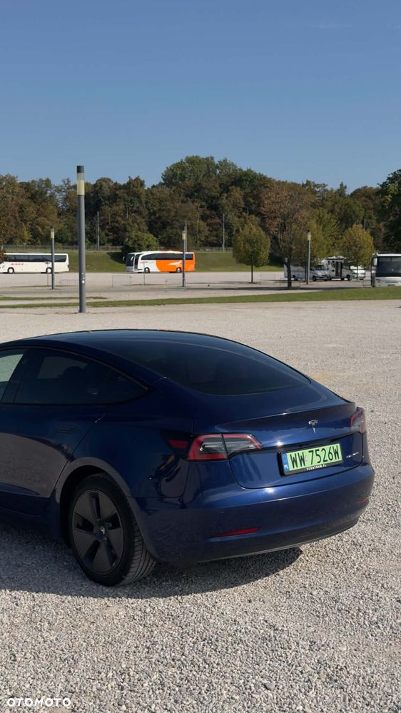 Tesla Model 3 - 11