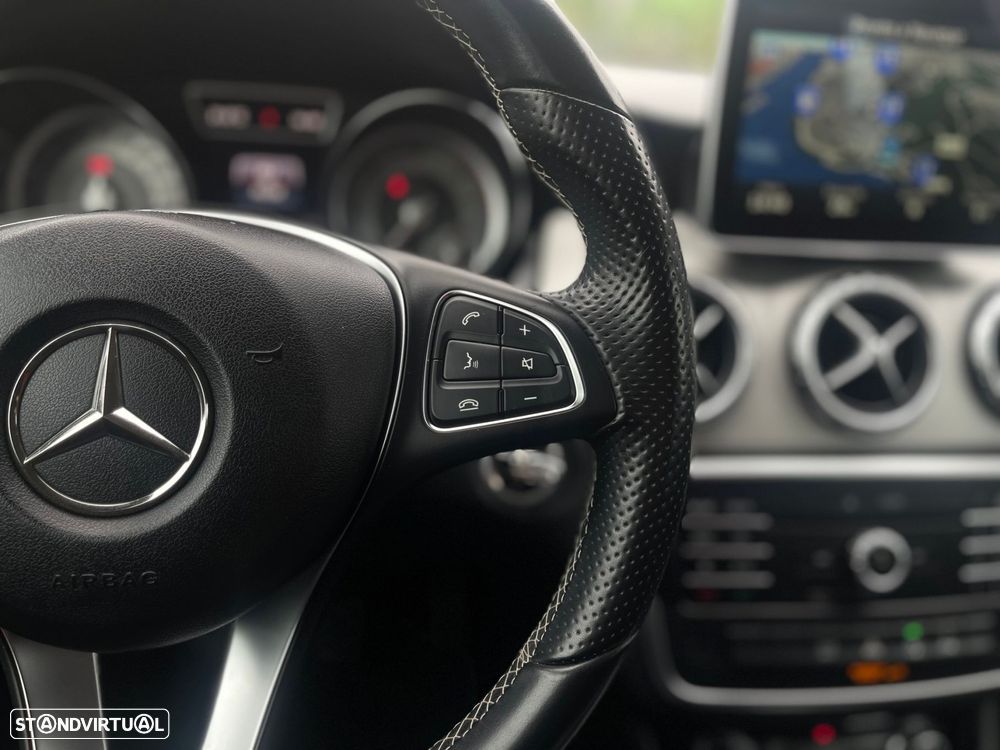 Mercedes-Benz GLA 180 - 19