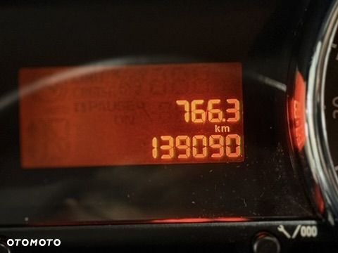 Peugeot 3008 1.6 HDi Premium - 11