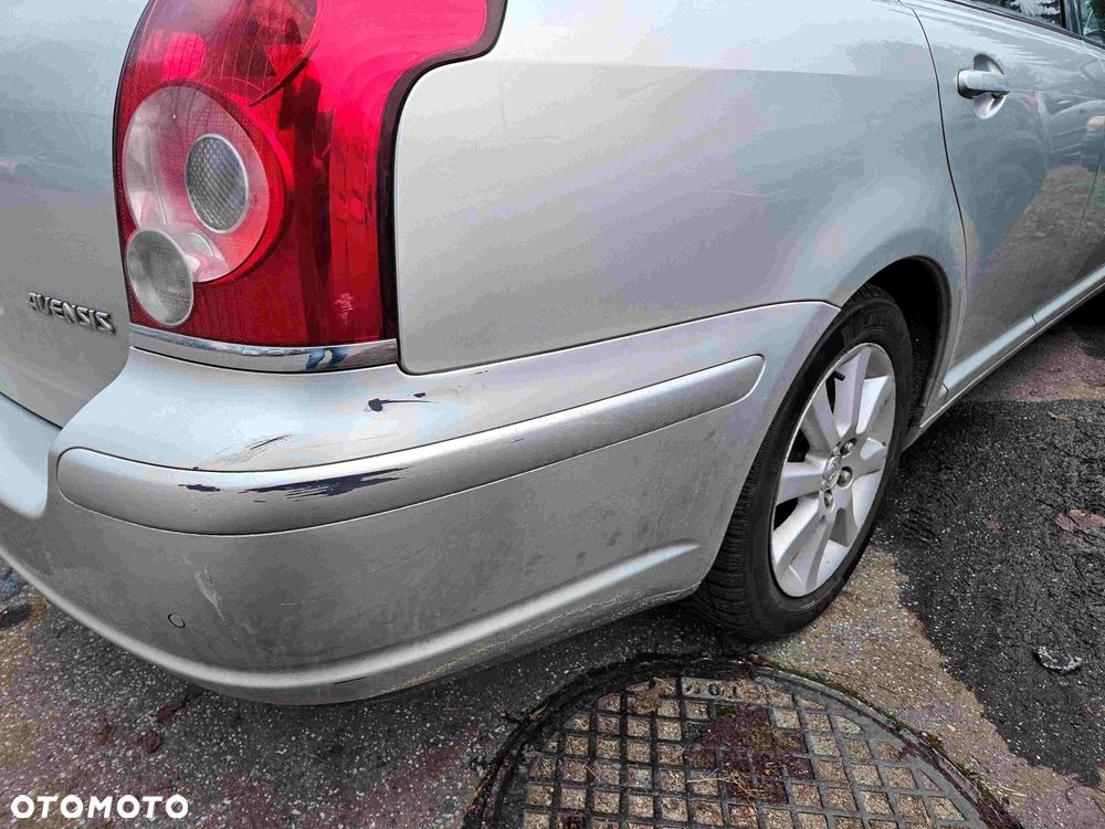 Toyota Avensis 1.8 VVT-i Sol - 17