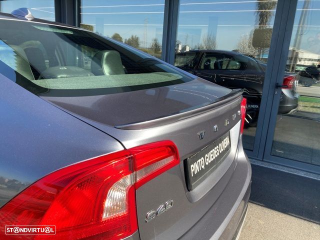 Volvo S60 Cross Country 2.0 D3 Pro Geartronic - 8