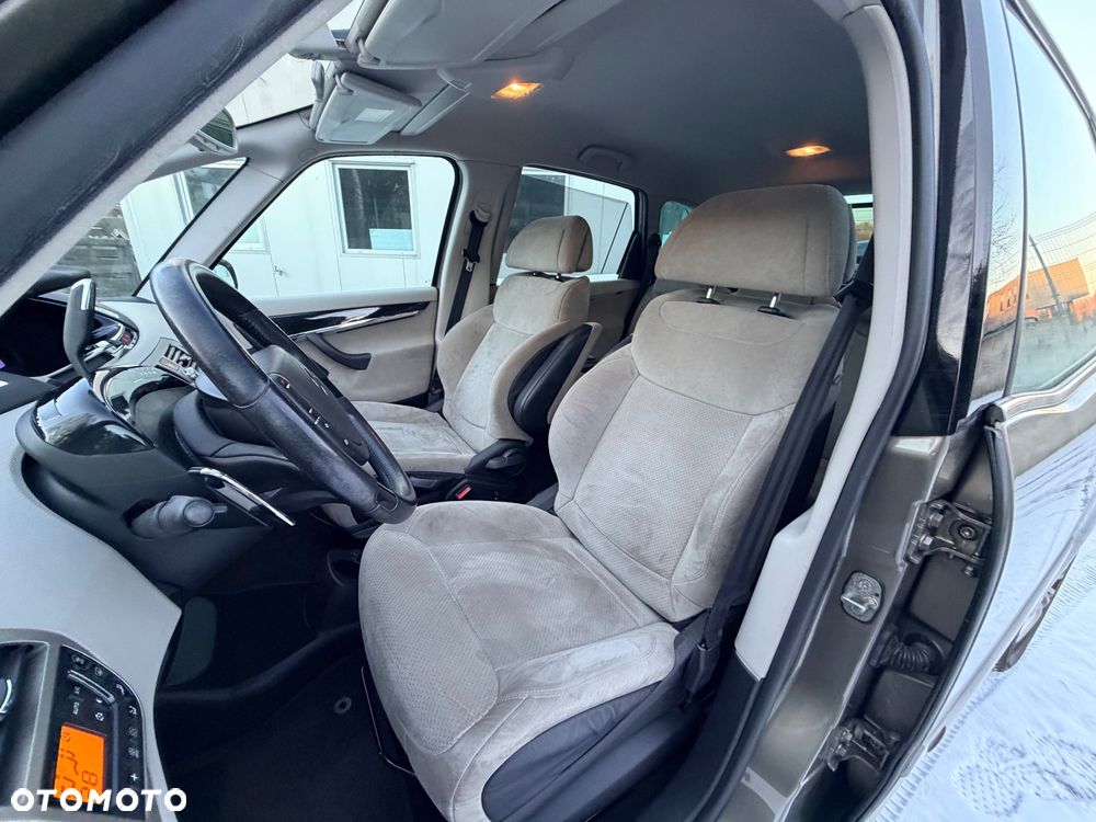 Citroën C4 Picasso THP 150 EGS6 Exclusive - 29