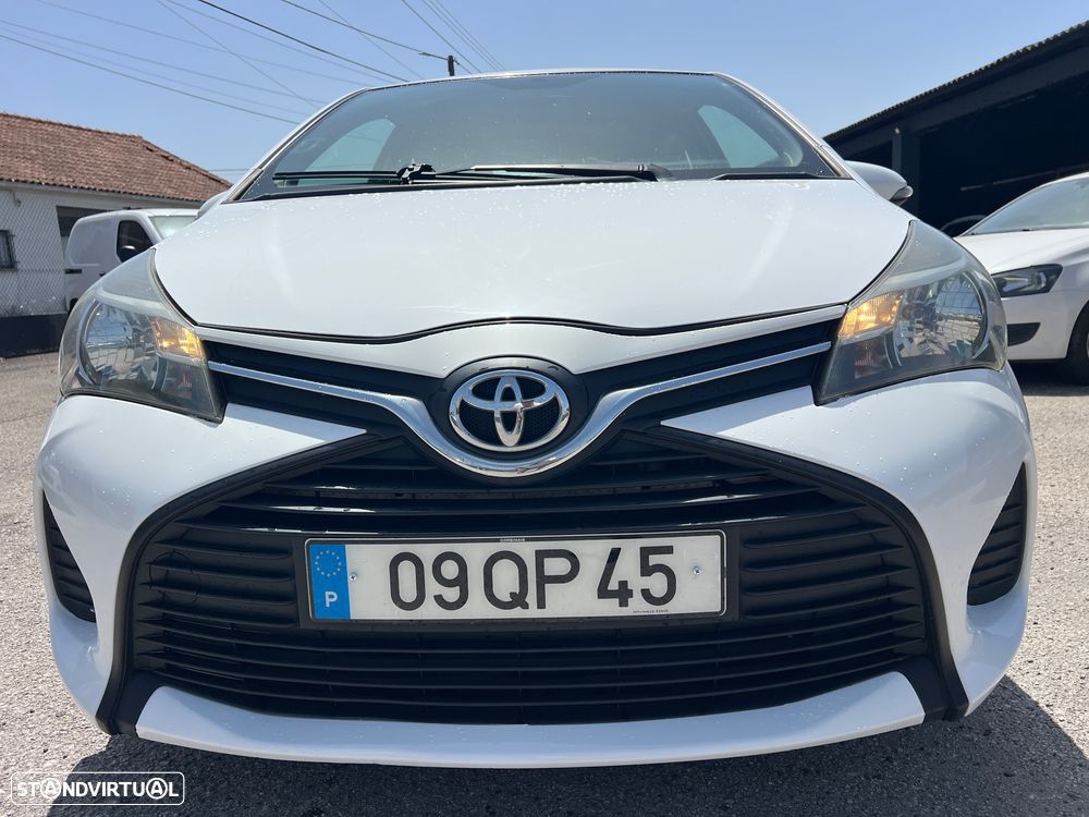 Toyota YARIS - 3