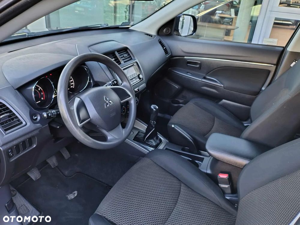 Mitsubishi ASX 1.6 Inform - 9