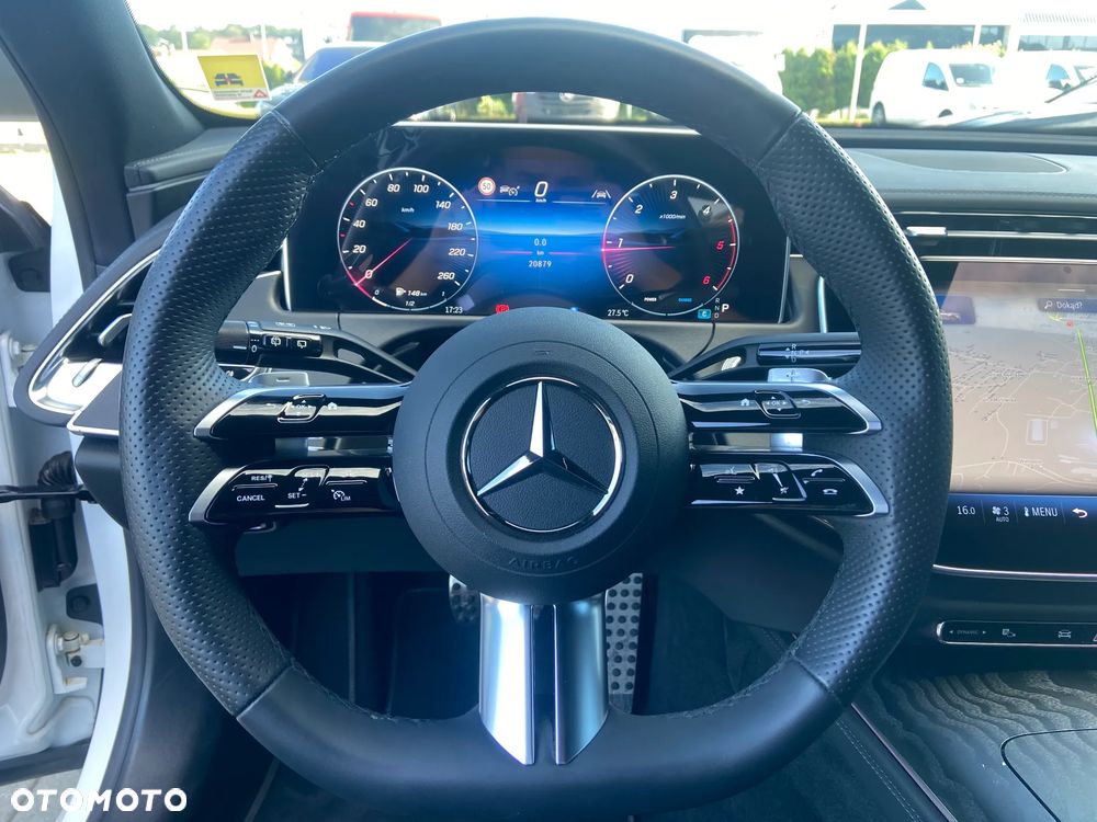 Mercedes-Benz Klasa E 220 d mHEV 4-Matic AMG 9G-Tronic - 12
