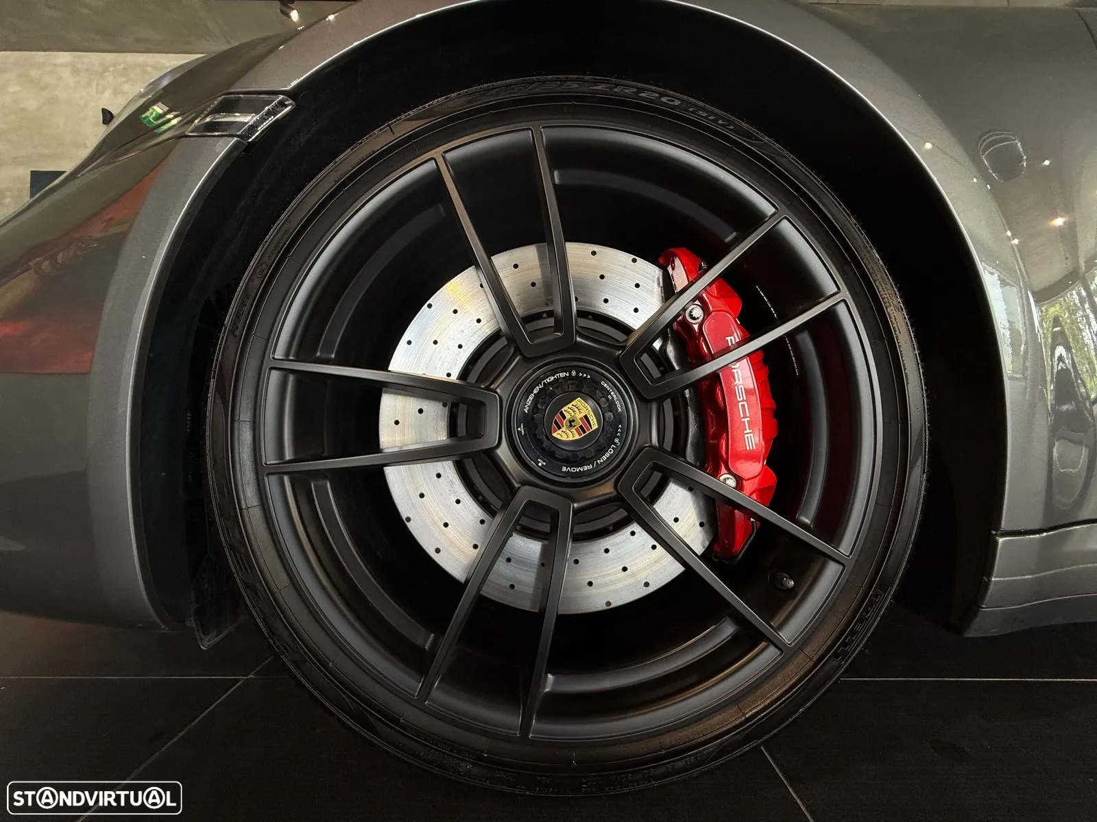 Porsche 911 (992) Carrera 4 GTS PDK - 24