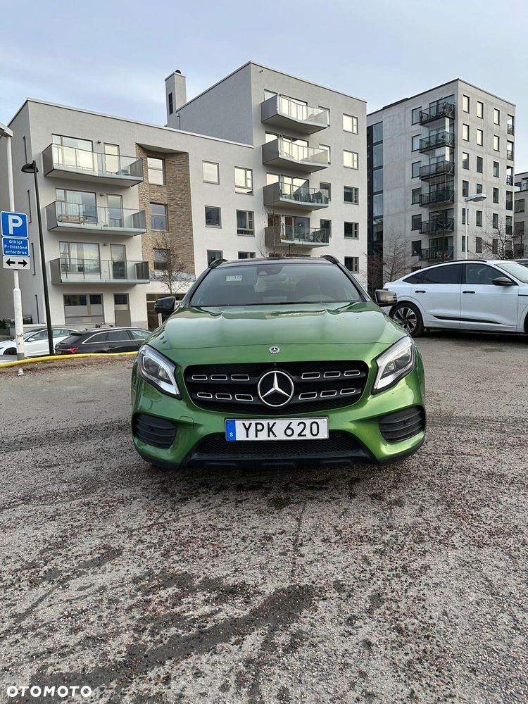Mercedes-Benz GLA 250 4Matic 7G-DCT AMG Line - 14