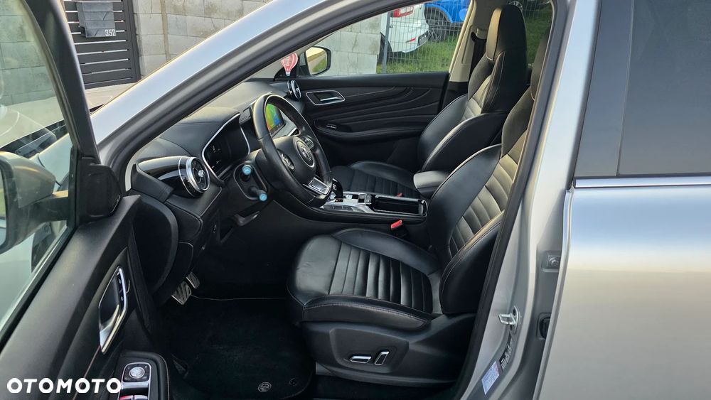 MG HS PHEV Luxury - 6