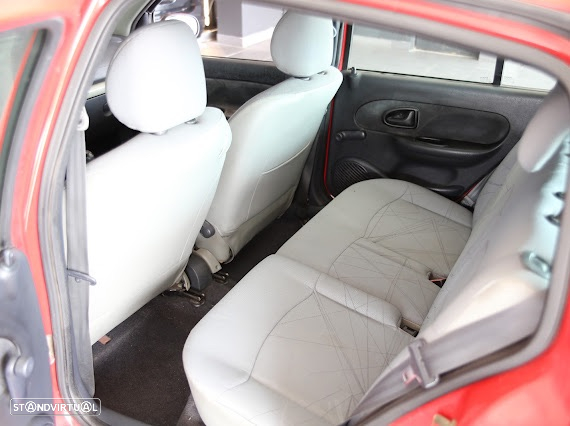 Renault Clio 1.5 dCi Authentique - 11