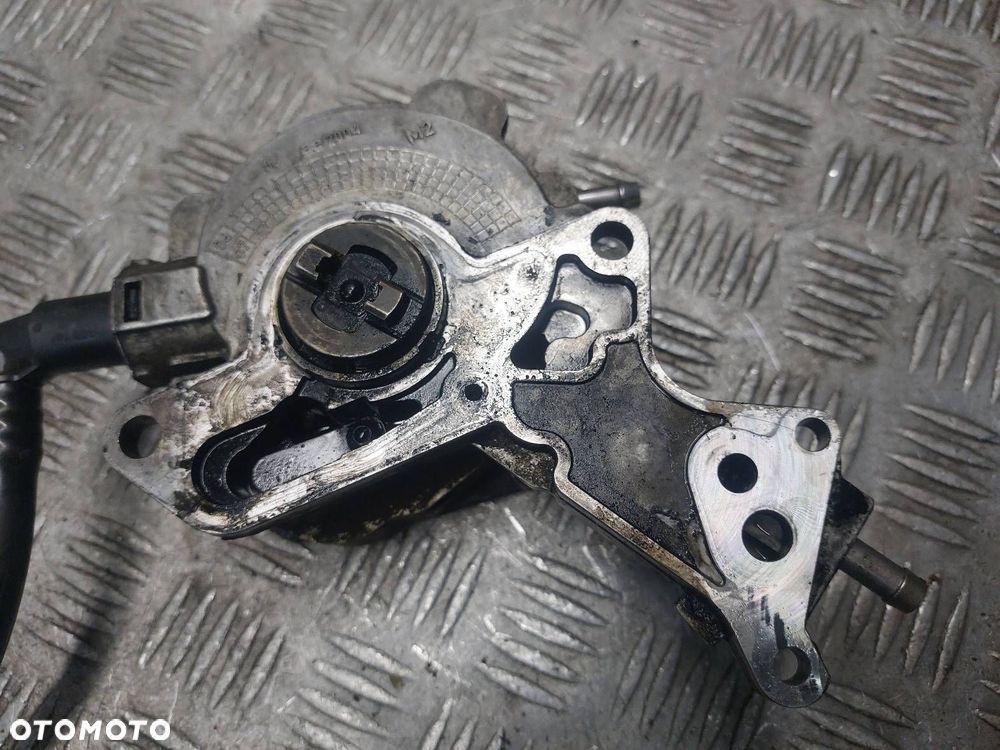 POMPA VACUM SKODA FABIA I LIFT 1.4 TDI 038145209N - 2