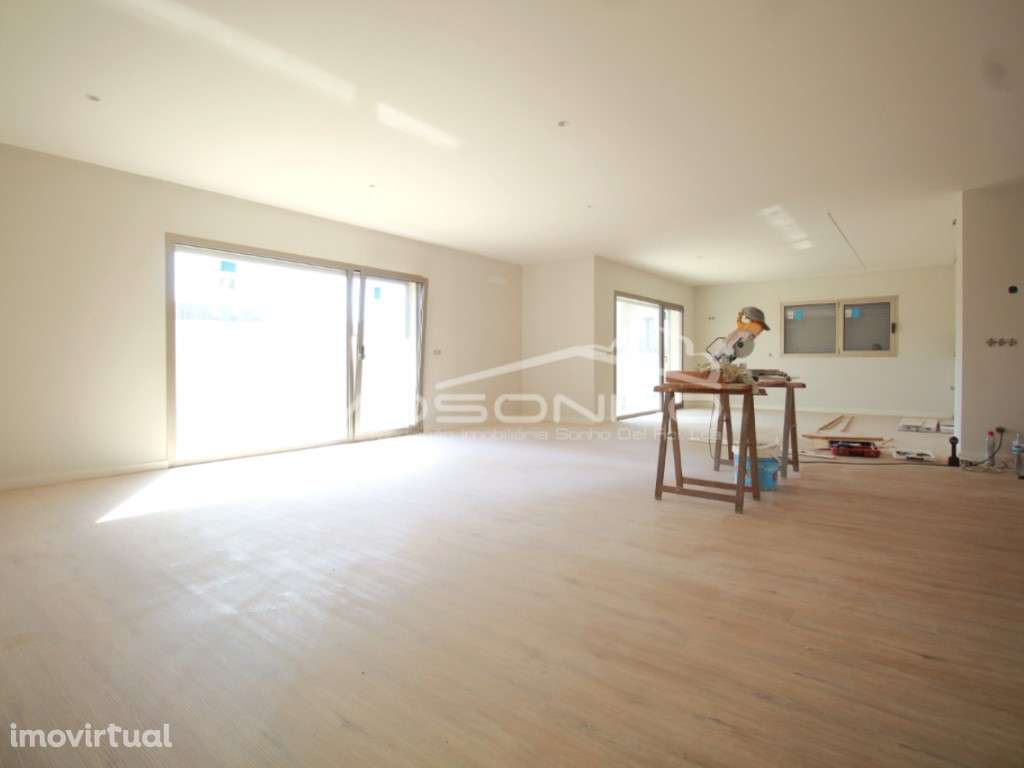 Fantástica moradia T4 - Grande imagem: 3/24