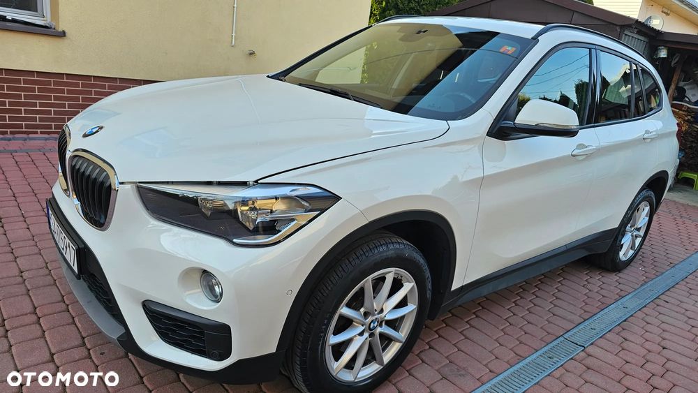 BMW X1 sDrive18d xLine - 13