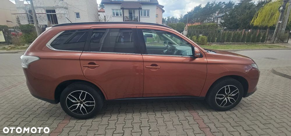 Mitsubishi Outlander 2.2 DID Intense + - 4