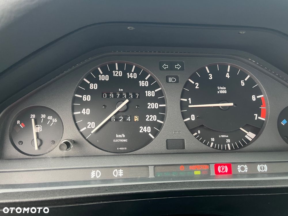 BMW Seria 3 316i - 21