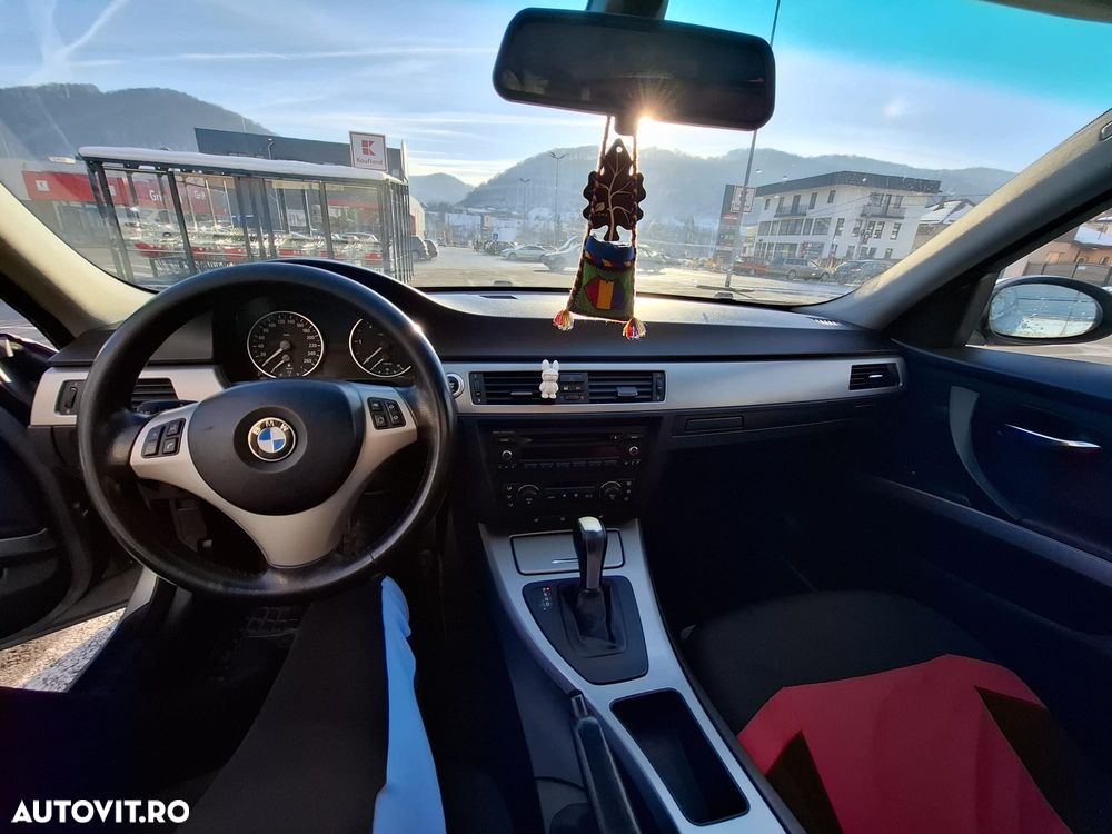 BMW Seria 3 320d DPF Aut. - 8