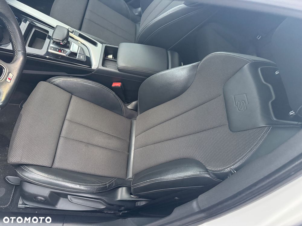 Audi A4 Avant 40 TDI quattro S tronic S line - 19