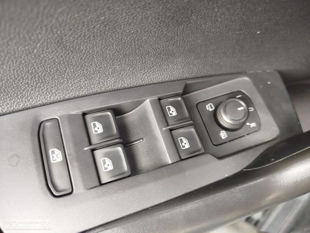 VW Taigo 1.0 TSI Urban DSG - 12