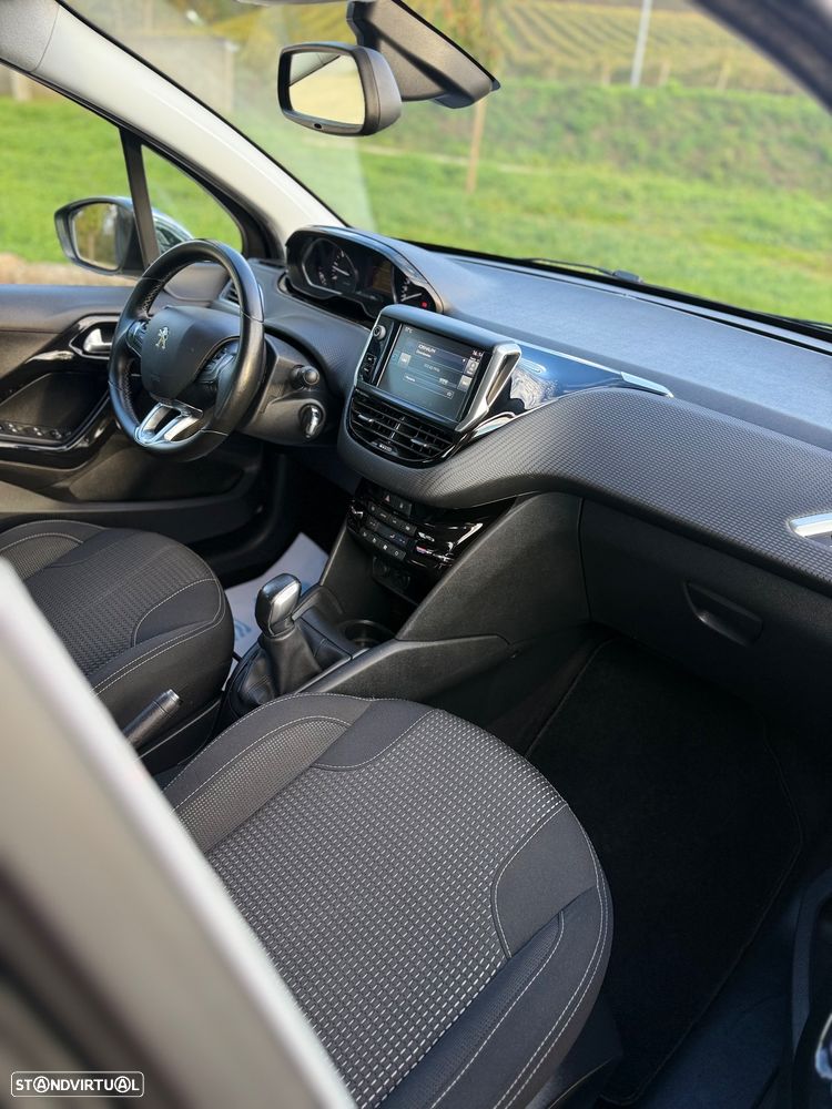 Peugeot 208 1.6 BlueHDi Allure - 17