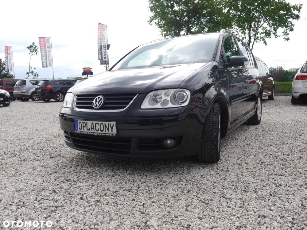 Volkswagen Touran 2.0 TDI DSG Highline - 2
