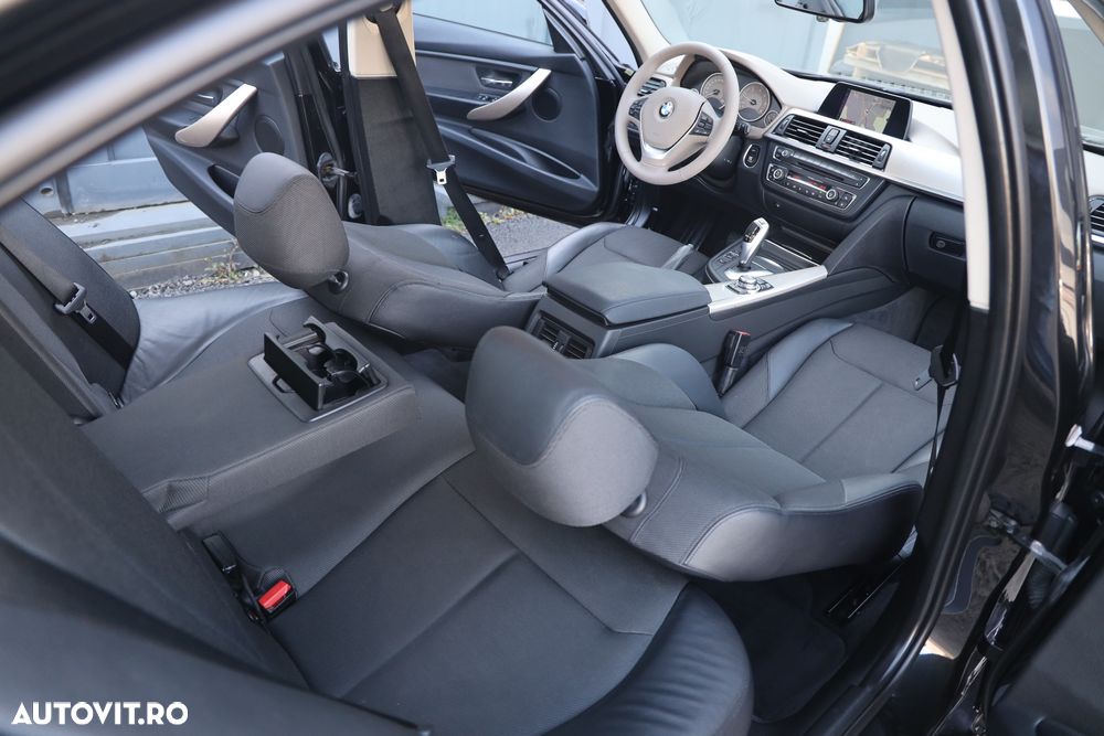 BMW Seria 3 320d Touring Aut. Modern Line - 15