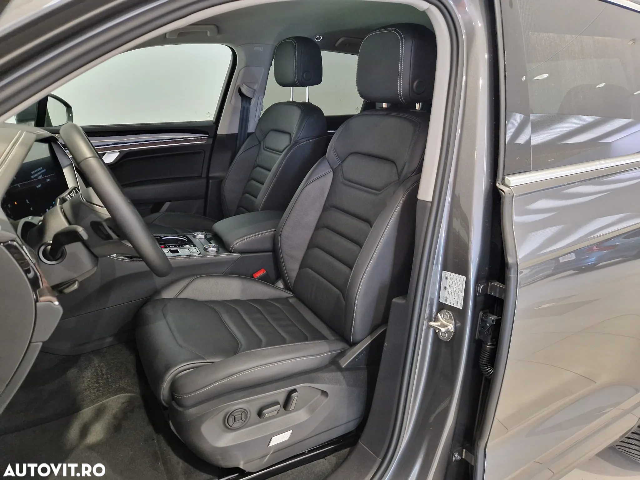 Volkswagen Touareg V6 TDI Elegance - 11