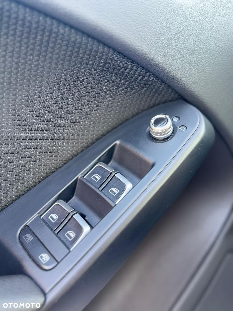 Audi A4 Avant 2.0 TDI DPF S line Sportpaket - 6