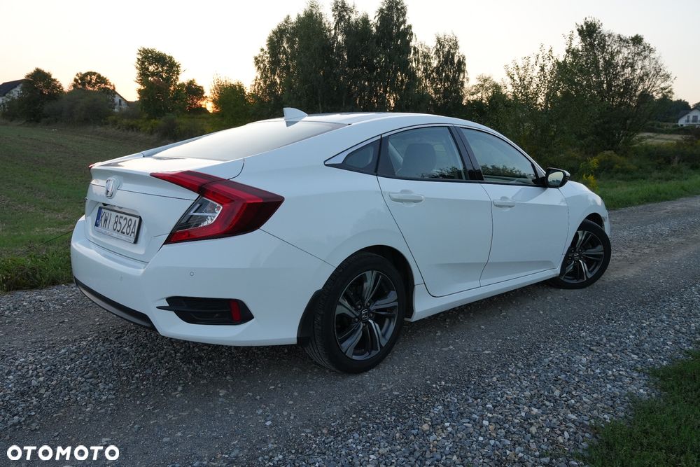 Honda Civic 1.5 T Elegance CVT - 8
