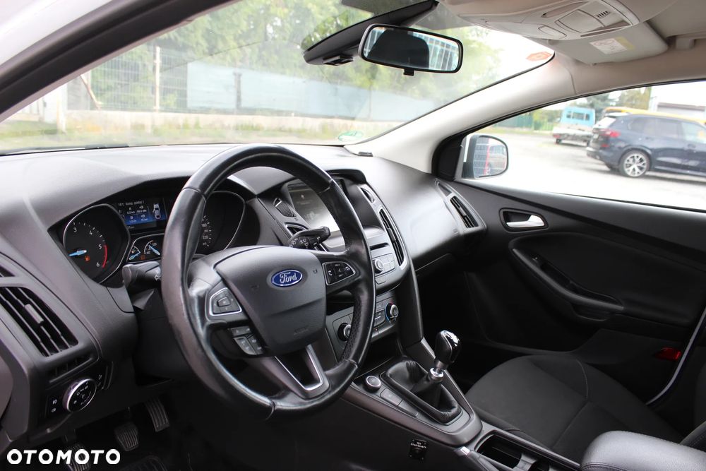 Ford Focus - 13