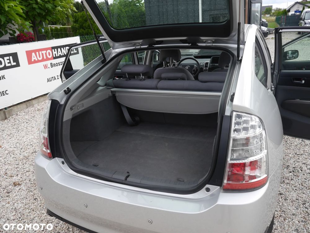 Toyota Prius 1.5 VVT-i Prestige - 14