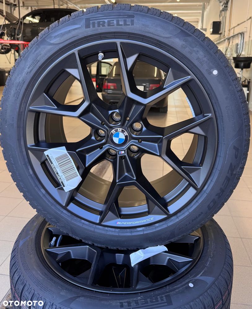 NOWE Oryginalne koła zimowe 19" BMW 942M 5 i5 G60 G61 245/45R19 275/40R19 - 2