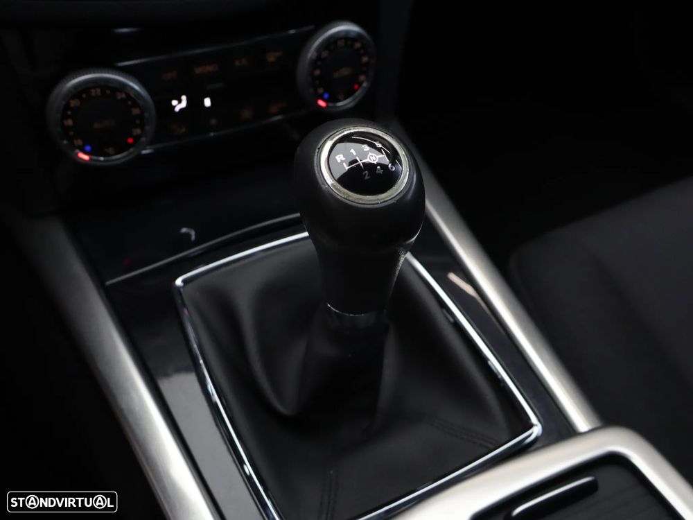 Mercedes-Benz C 220 Station CDI DPF BlueEFFICIENCY Elegance - 22