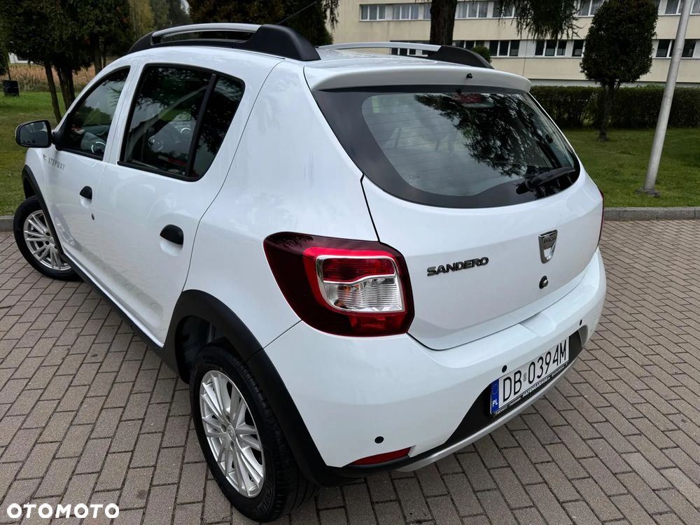 Dacia Sandero 0.9 TCe SL Celebration S&S EU6 - 5