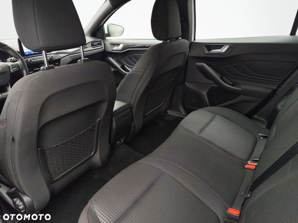 Ford Focus - 12