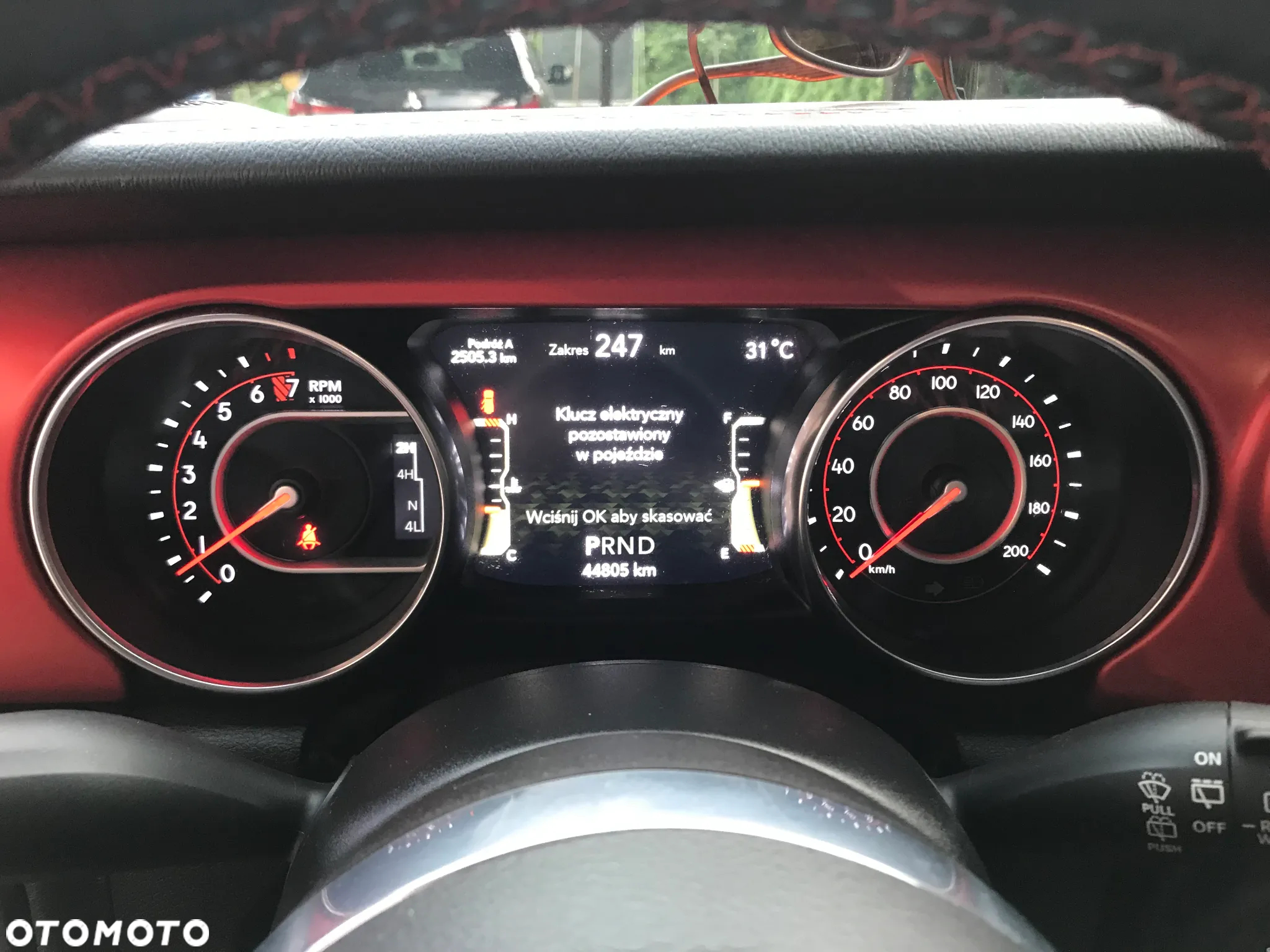Jeep Wrangler - 12