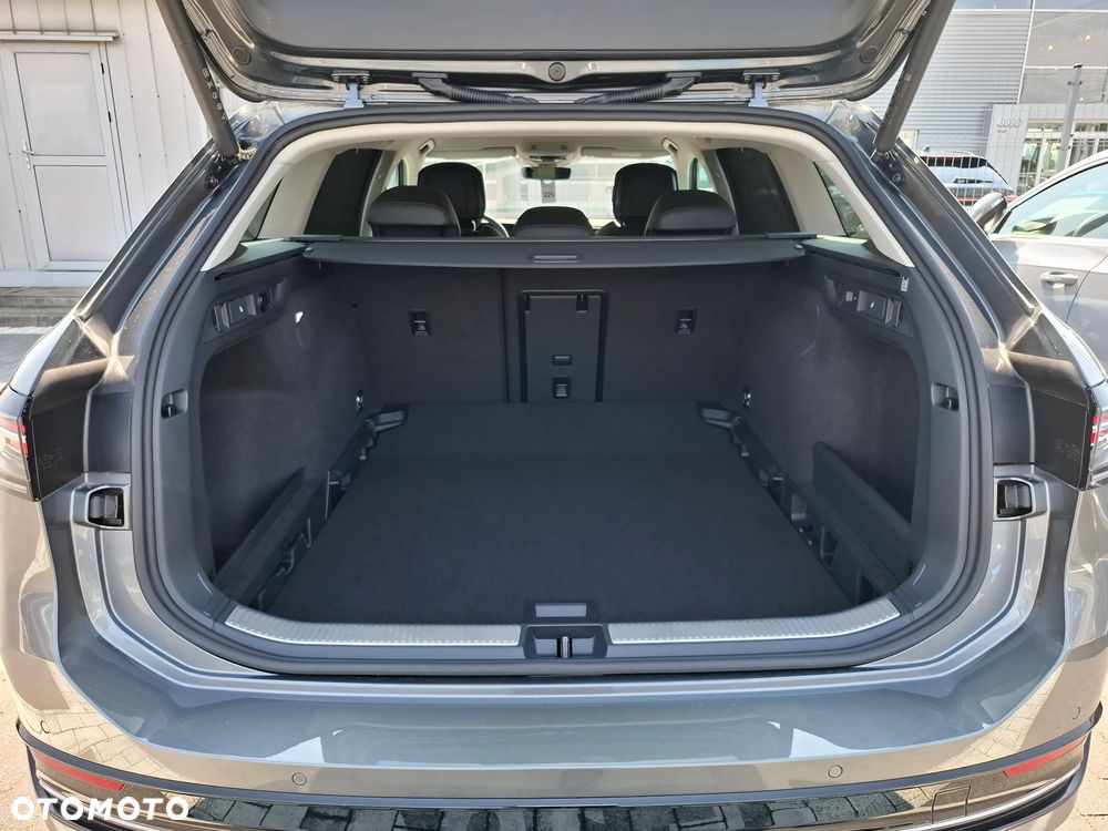 Volkswagen Passat 2.0 TDI SCR DSG Elegance - 14