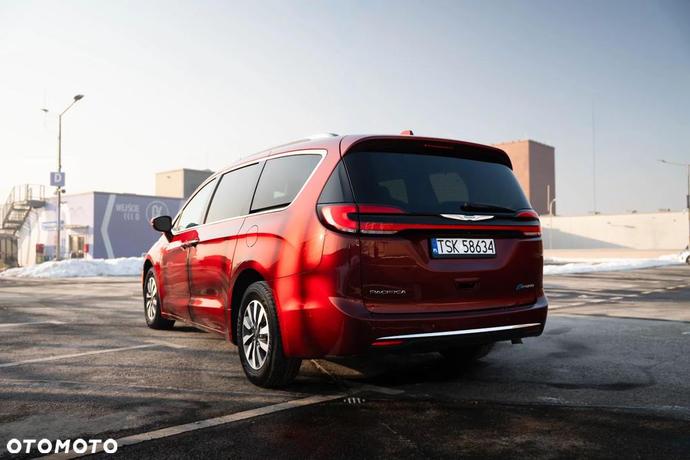 Chrysler Pacifica - 7